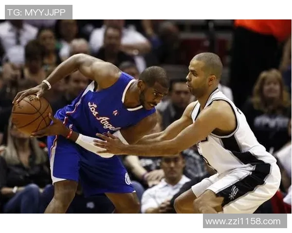 广州篮球队团队协作的成功秘诀与战术分析探讨